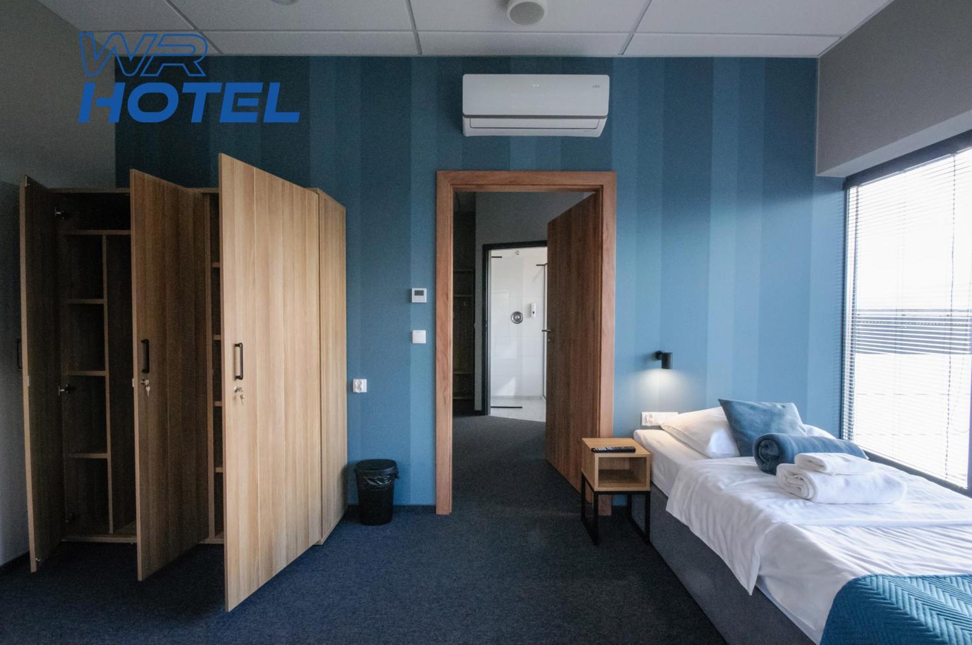 Wr Sport Hotel & Spa - Centrum Sportu I Rozrywki Свильча Экстерьер фото